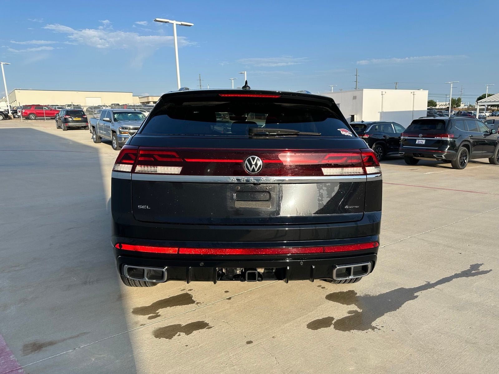 2024 Volkswagen Atlas Cross Sport 2.0T SEL Premium R-Line
