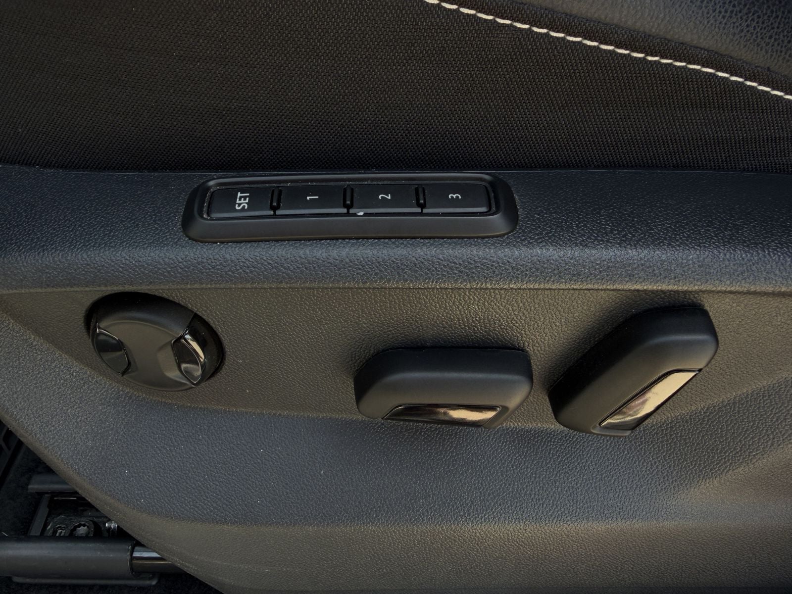 2024 Volkswagen Tiguan 2.0T SEL R-Line