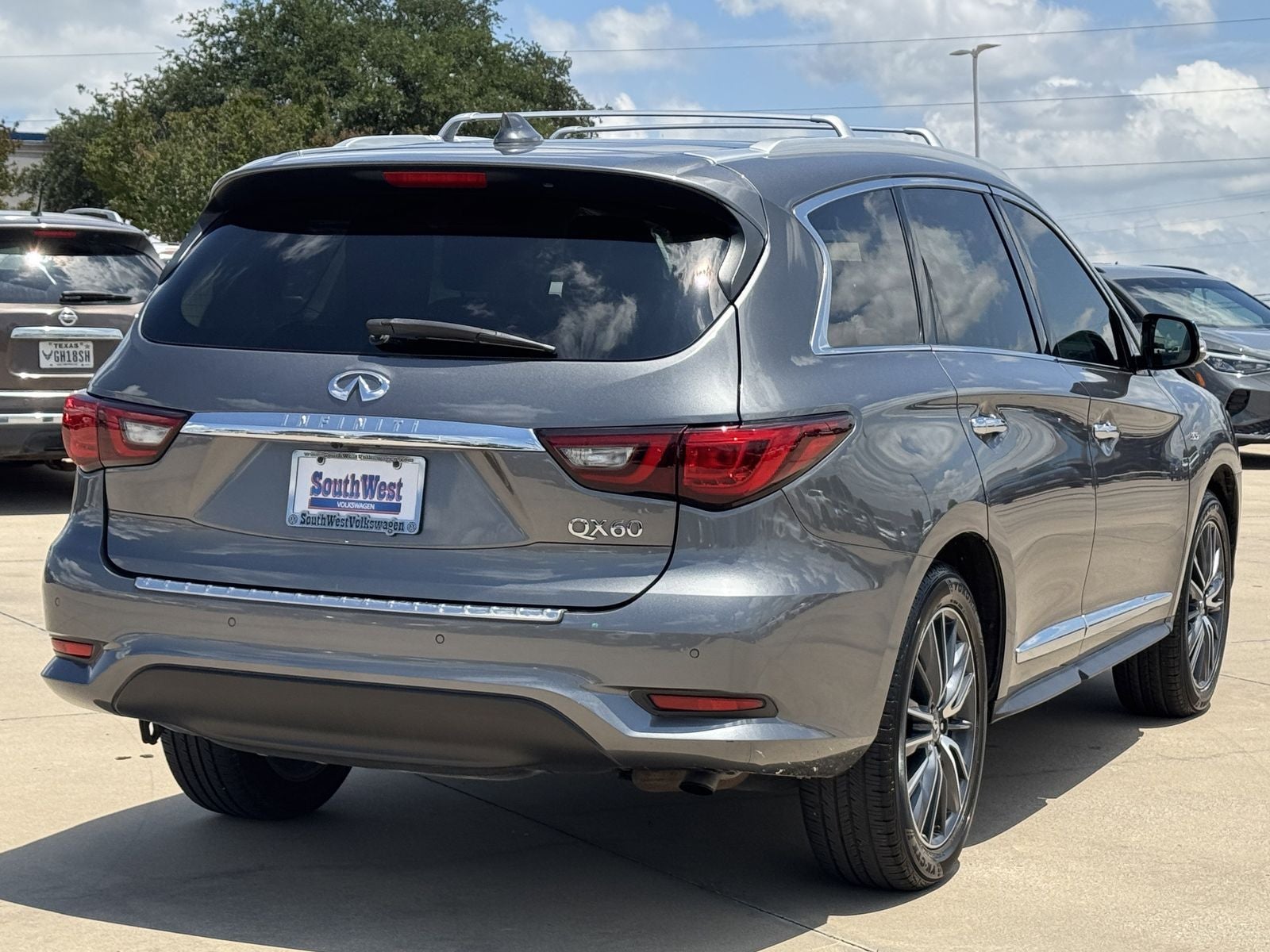 2019 INFINITI QX60 LUXE