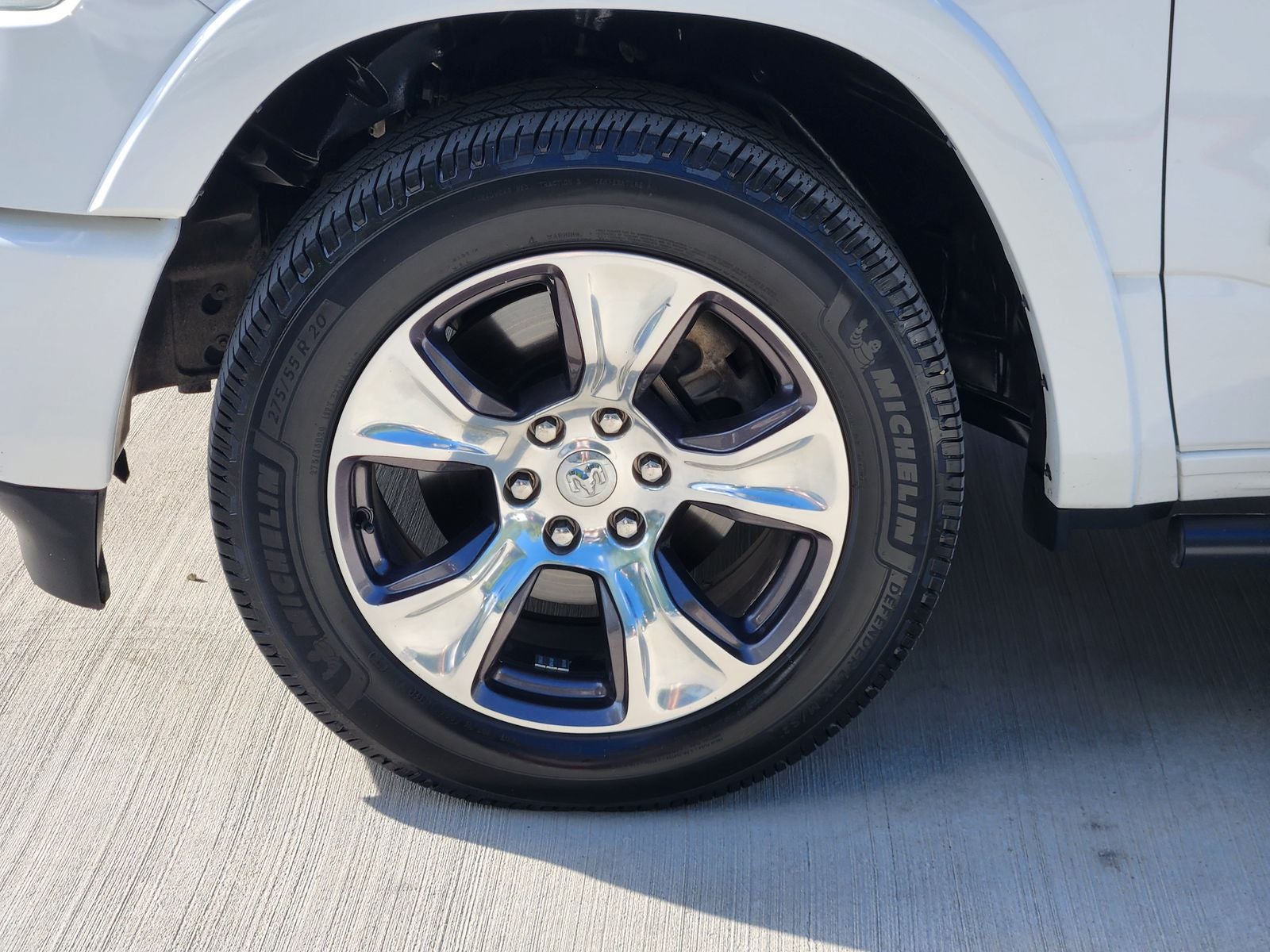 2022 RAM Ram 1500 Laramie Crew Cab 4x2 5'7' Box