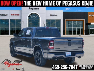 2022 RAM Ram 1500 Laramie Crew Cab 4x4 5'7' Box