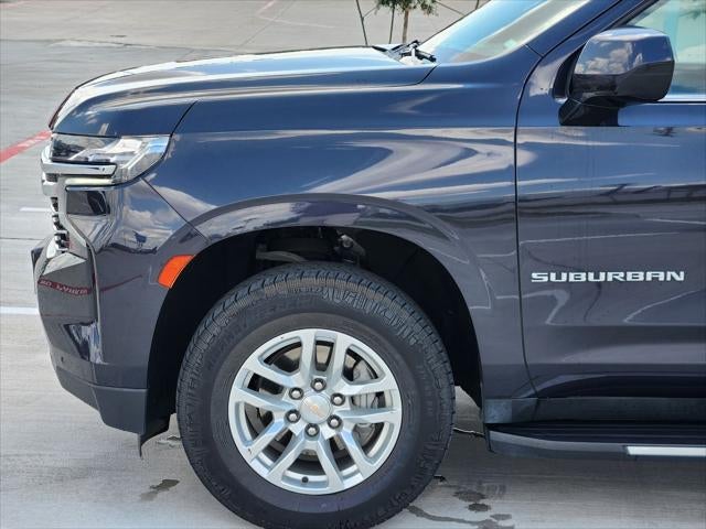 2024 Chevrolet Suburban 4WD LT