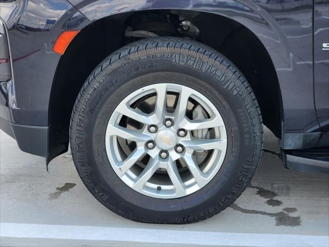 2024 Chevrolet Suburban 4WD LT