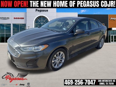 2020 Ford Fusion SE