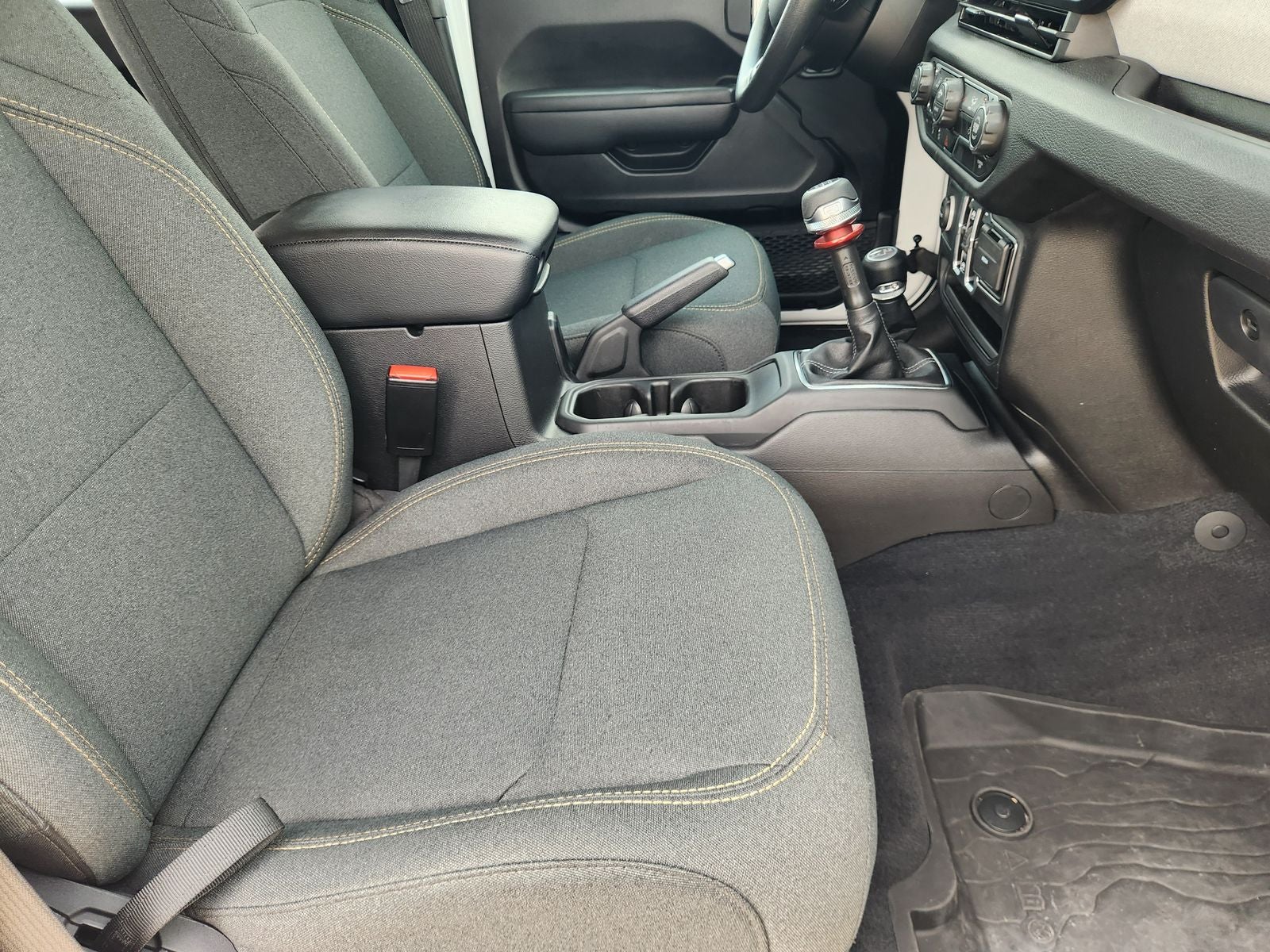 2025 Jeep Wrangler 4-Door Sport 4x4