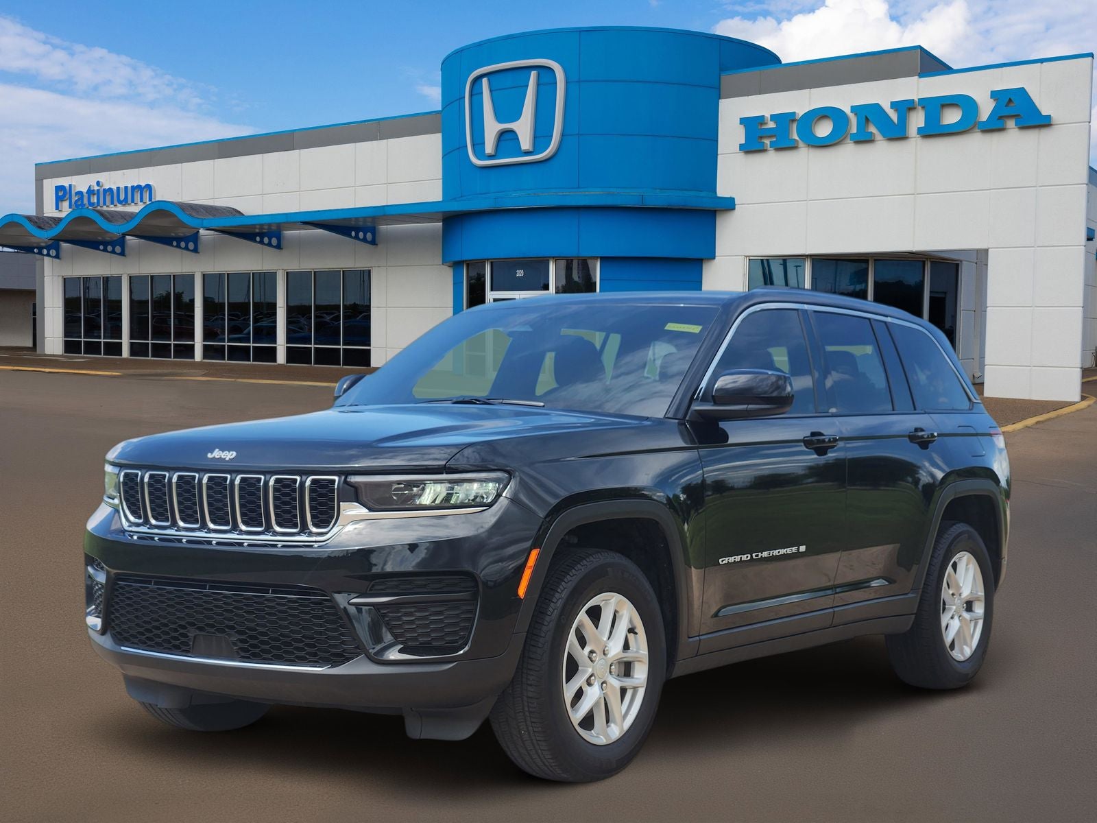 2025 Jeep Grand Cherokee Laredo X 4x2