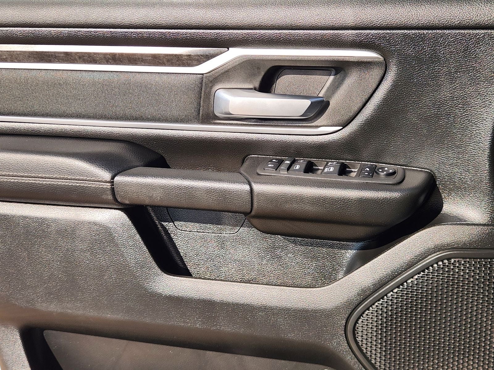 2022 RAM Ram 1500 Lone Star Quad Cab 4x2 6'4' Box