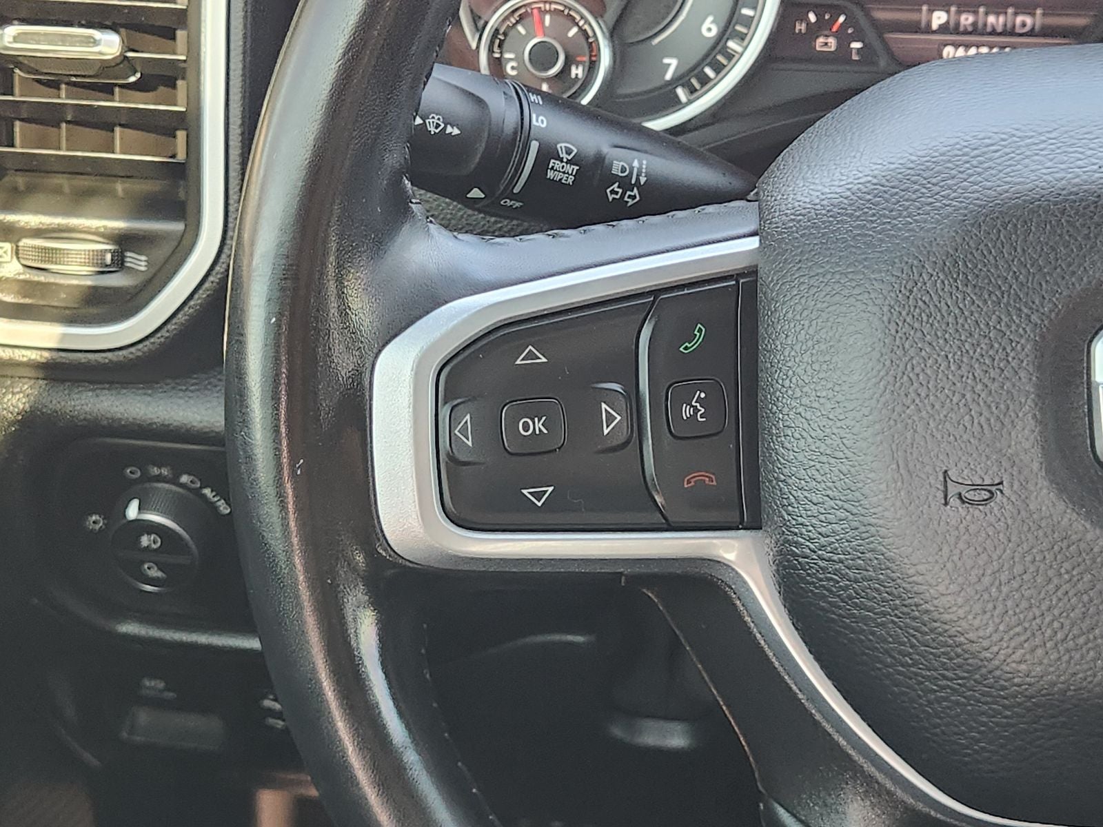 2022 RAM Ram 1500 Lone Star Quad Cab 4x2 6'4' Box
