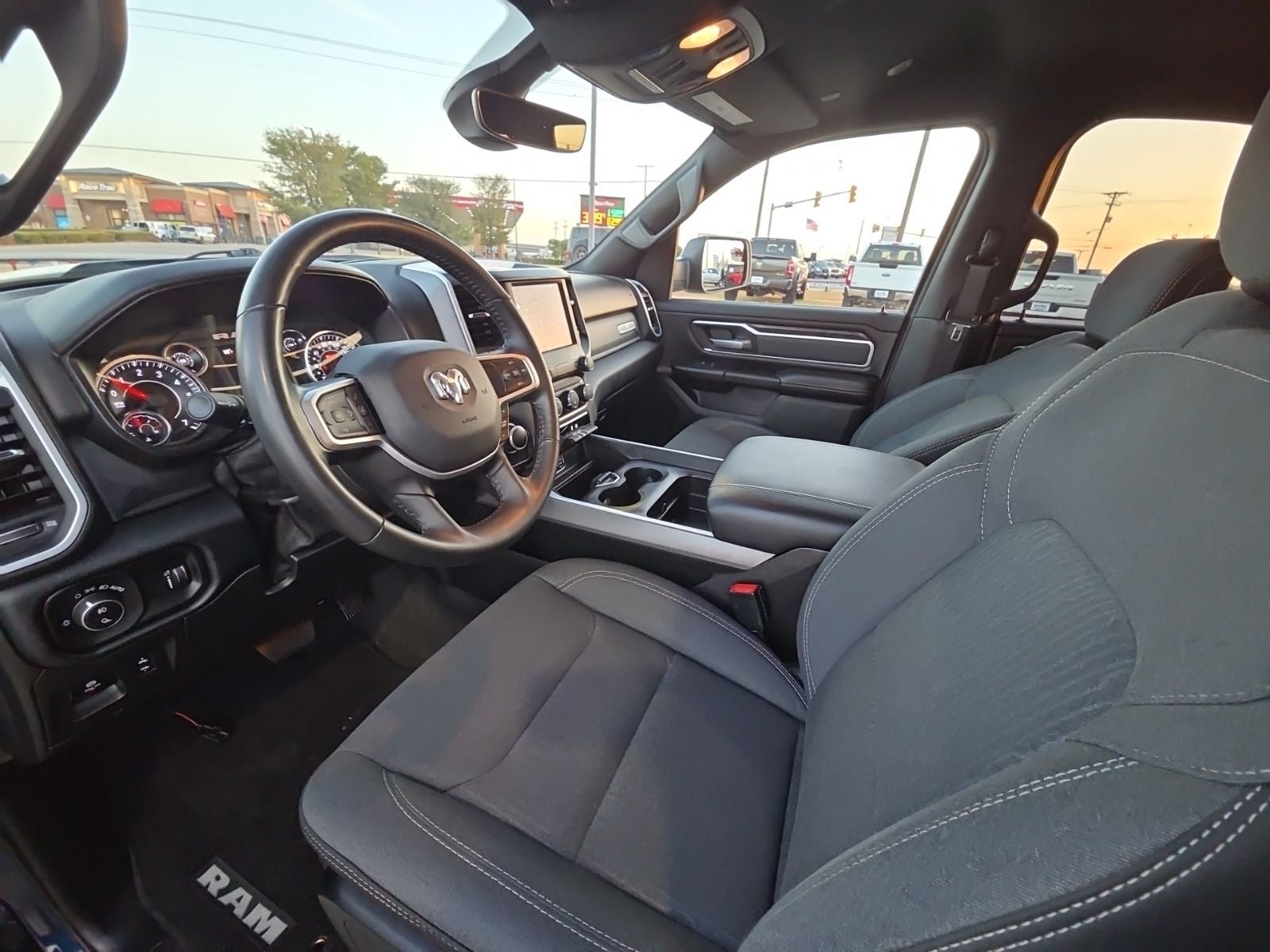 2022 RAM Ram 1500 Lone Star Quad Cab 4x2 6'4' Box