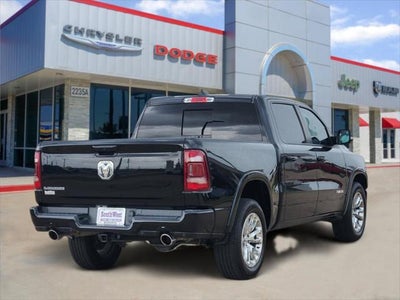 2022 RAM Ram 1500 Laramie Crew Cab 4x2 5'7' Box