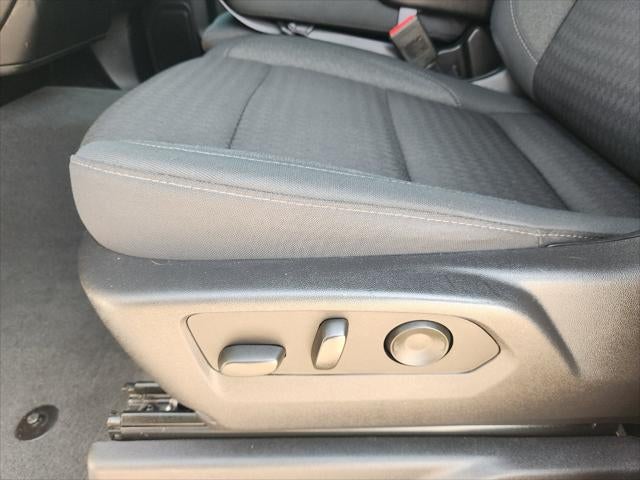 2023 Chevrolet Silverado 1500 2WD Crew Cab Short Bed Custom