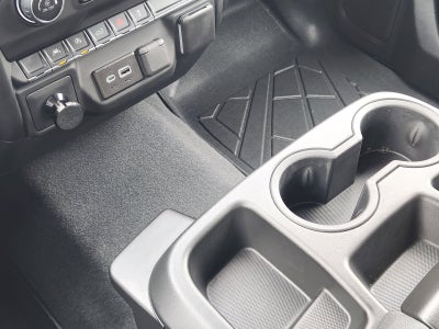 2025 Chevrolet Silverado 1500 4WD Crew Cab Short Bed Custom