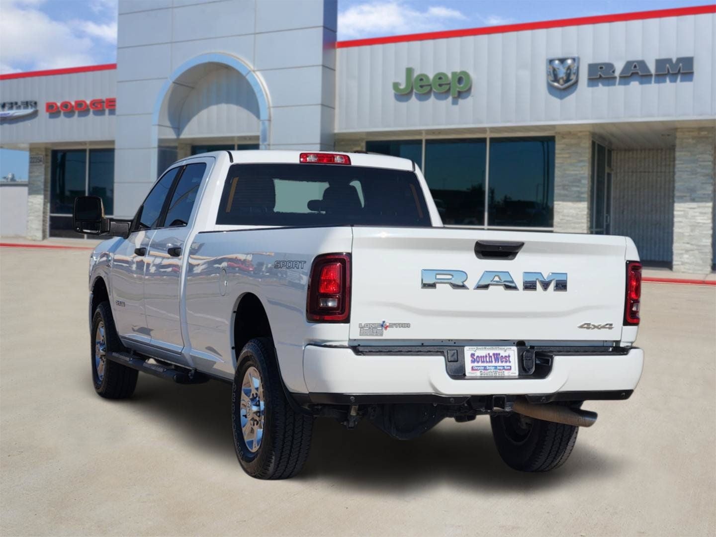 2025 RAM Ram 3500 Lone Star Crew Cab 4x4 8' Box