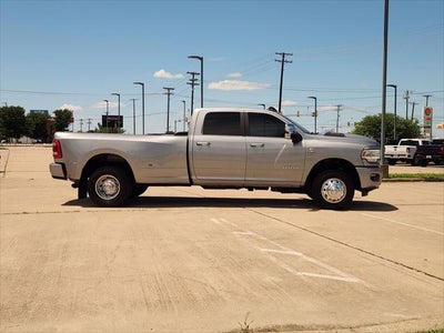 2024 RAM Ram 3500 Laramie Crew Cab 4x4 8' Box