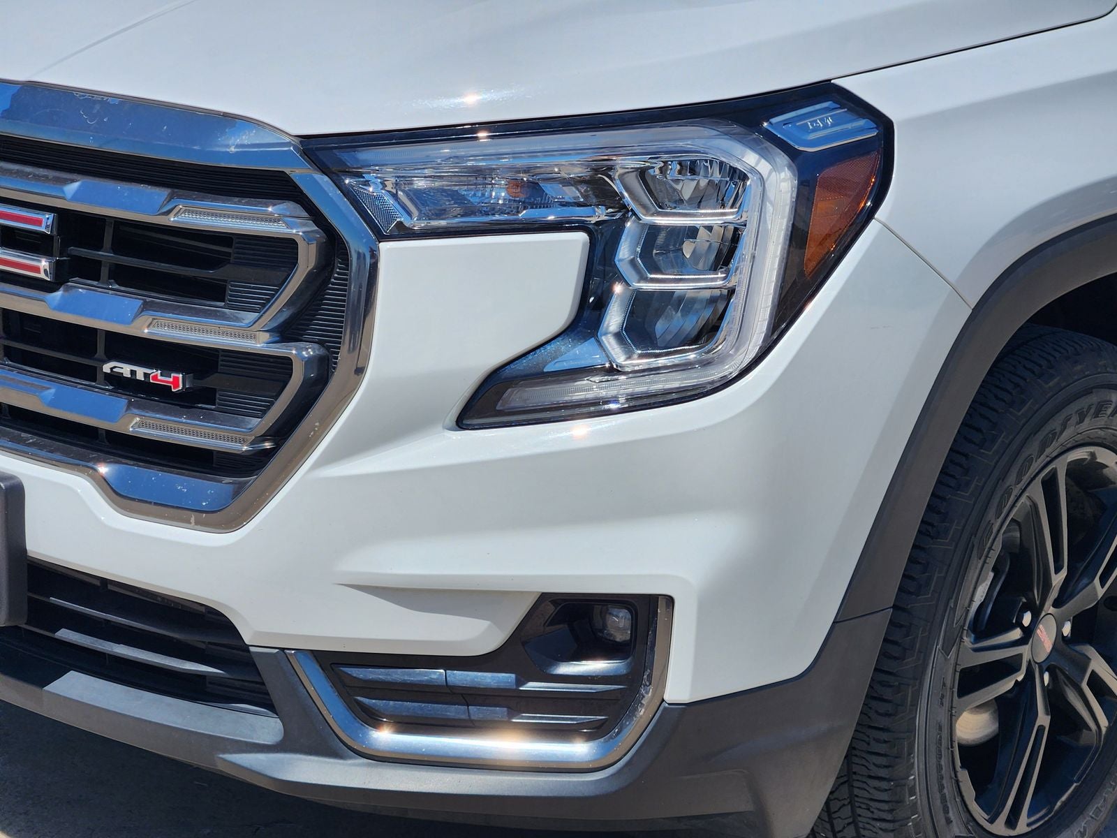 2023 GMC Terrain AWD AT4