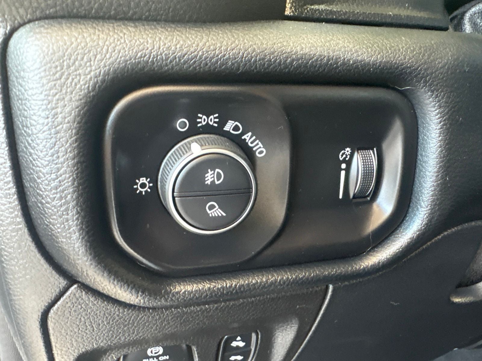 2021 RAM Ram 1500 Lone Star Crew Cab 4x2 5'7' Box