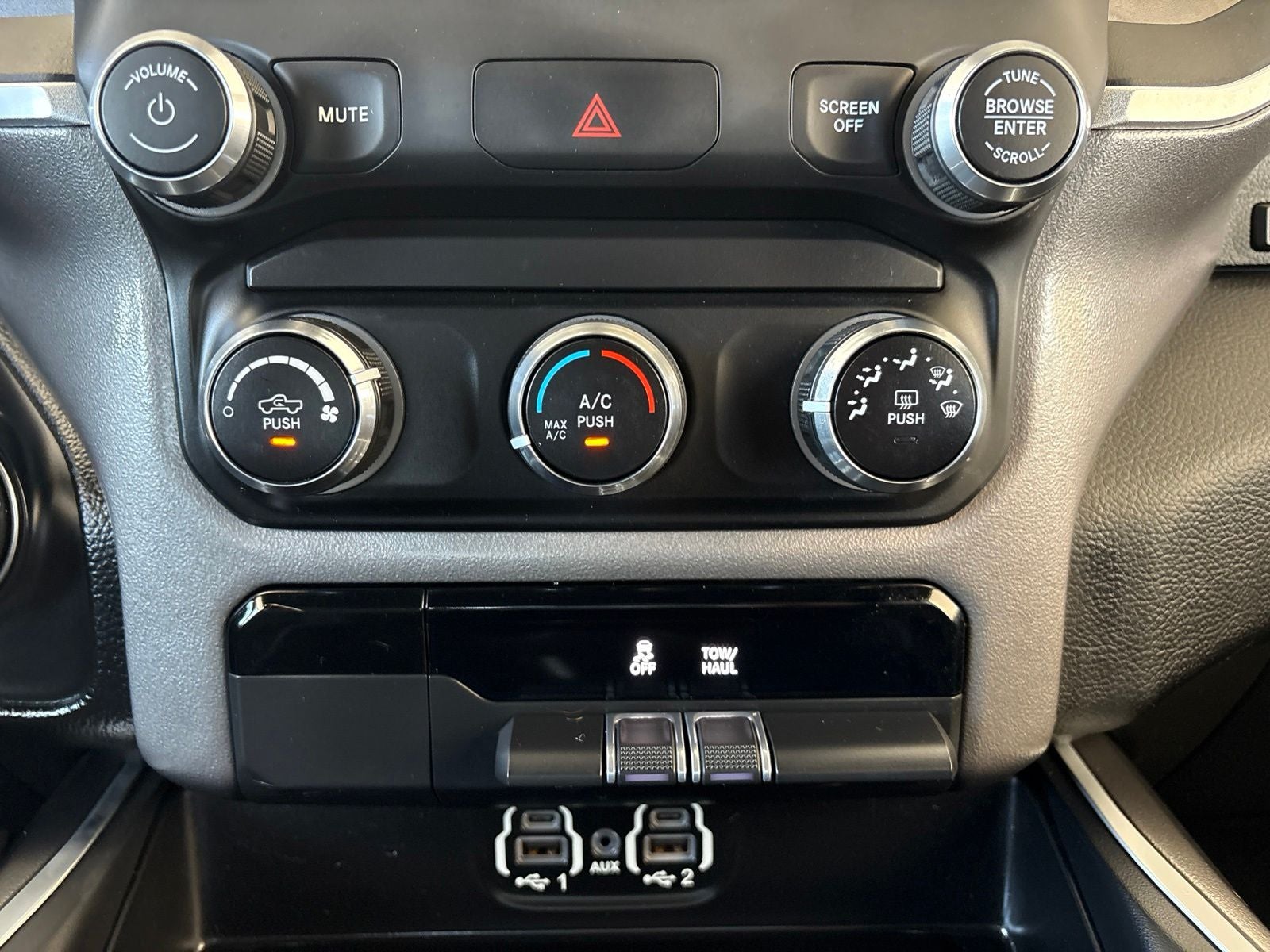 2021 RAM Ram 1500 Lone Star Crew Cab 4x2 5'7' Box