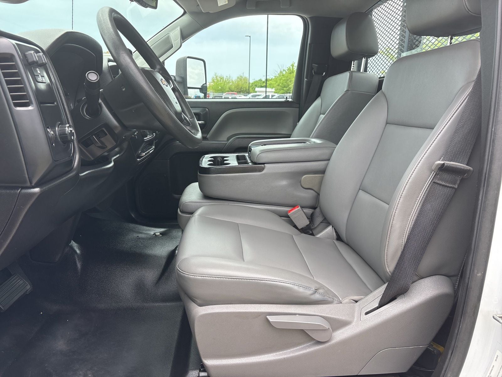 2022 Chevrolet Silverado 4500HD 1WT
