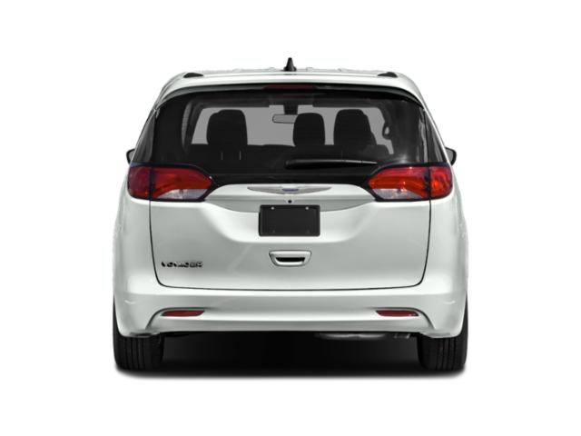 2020 Chrysler Voyager LX