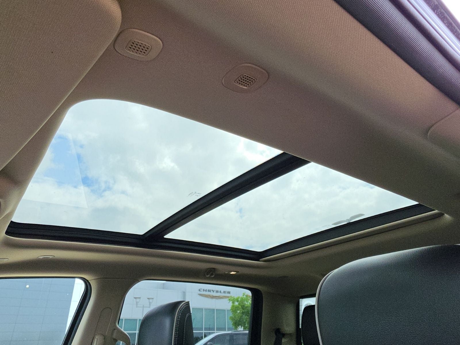 2021 RAM Ram 1500 Laramie Crew Cab 4x2 5'7' Box