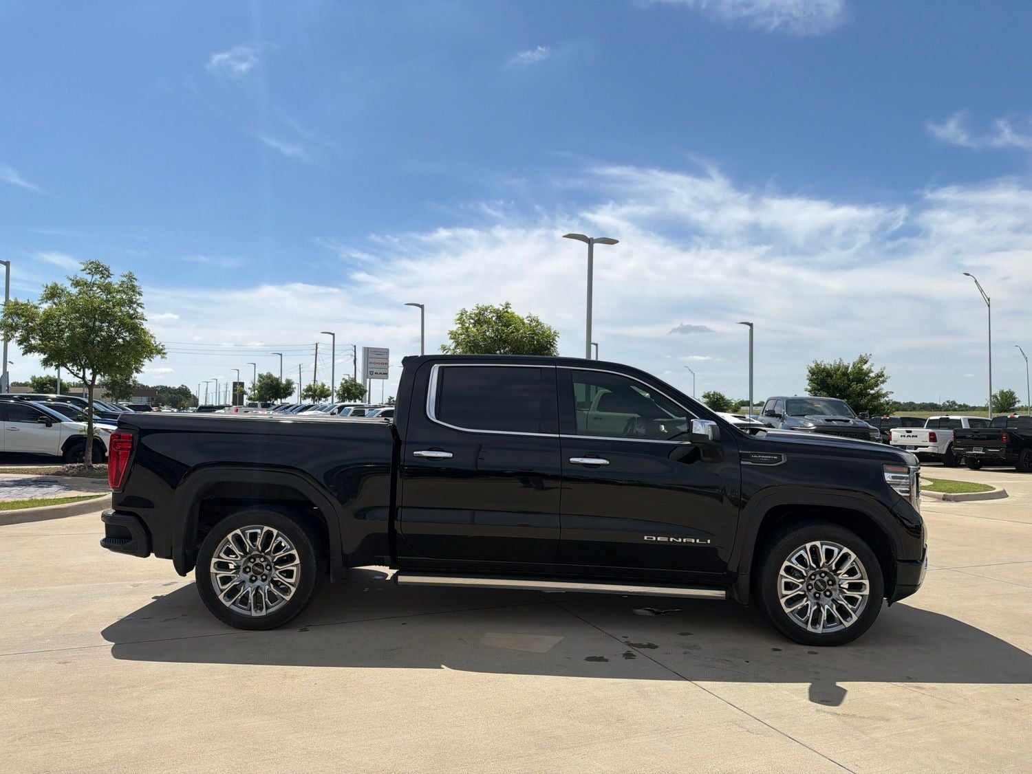 2023 GMC Sierra 1500 4WD Crew Cab Short Box Denali Ultimate
