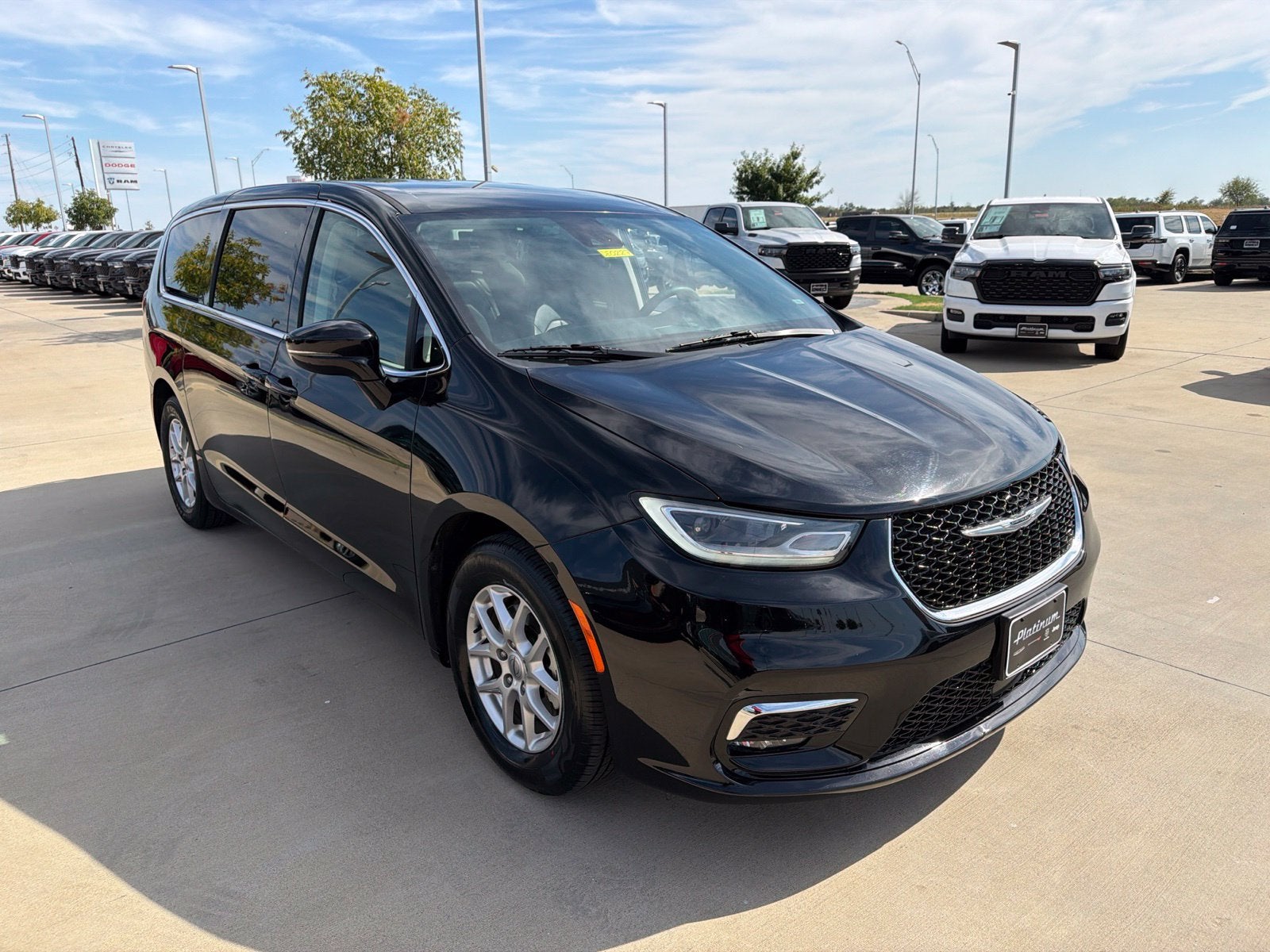 2024 Chrysler Pacifica Touring L