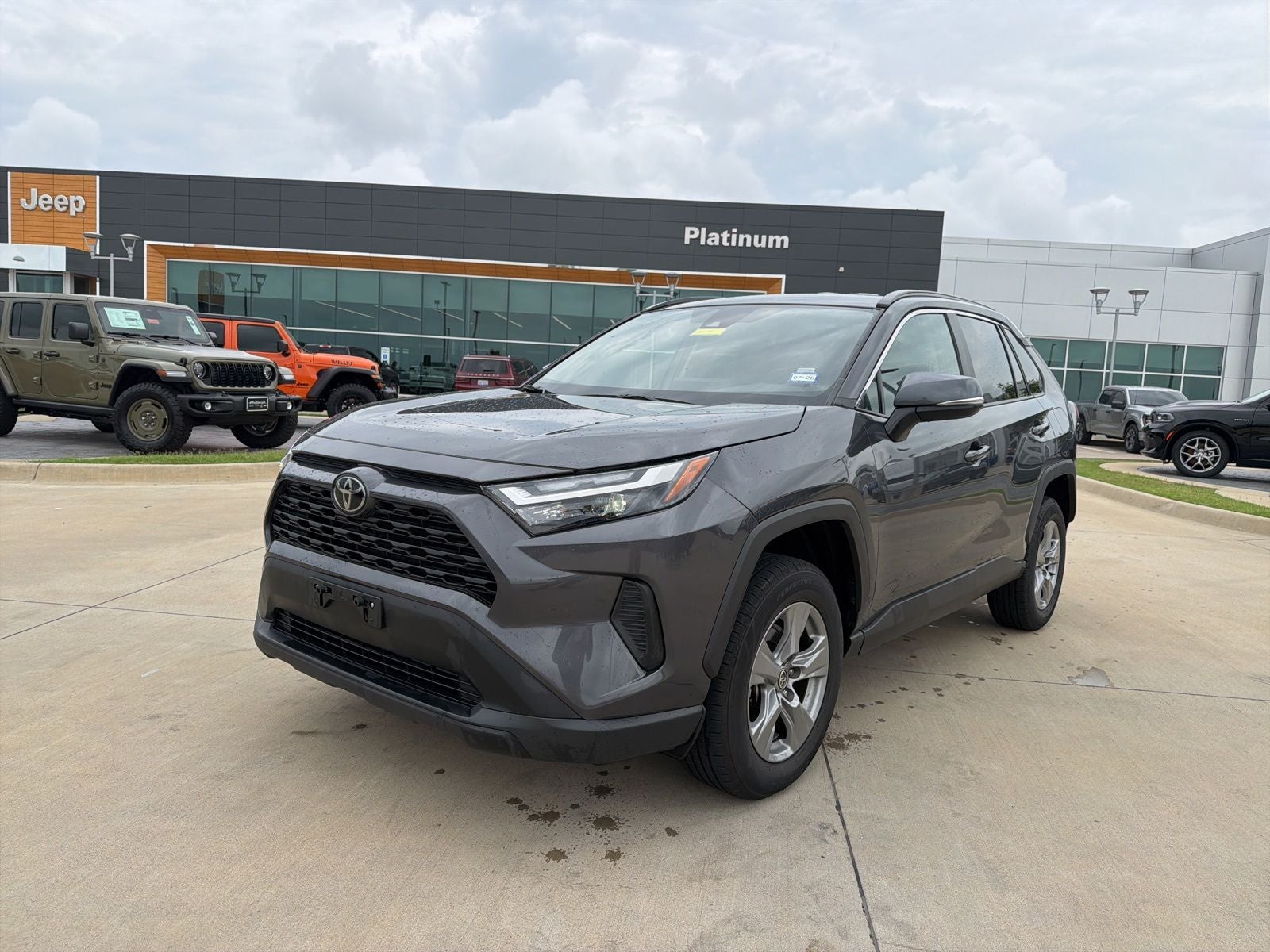 2024 Toyota RAV4 XLE