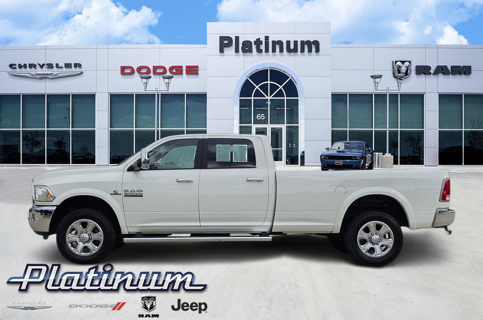 2017 RAM Ram 3500 Laramie Crew Cab 4x4 8' Box