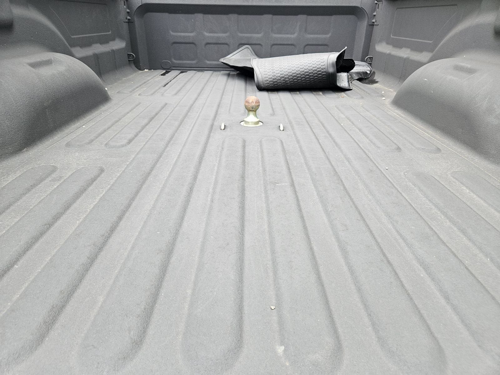 2017 RAM Ram 3500 Laramie Crew Cab 4x4 8' Box