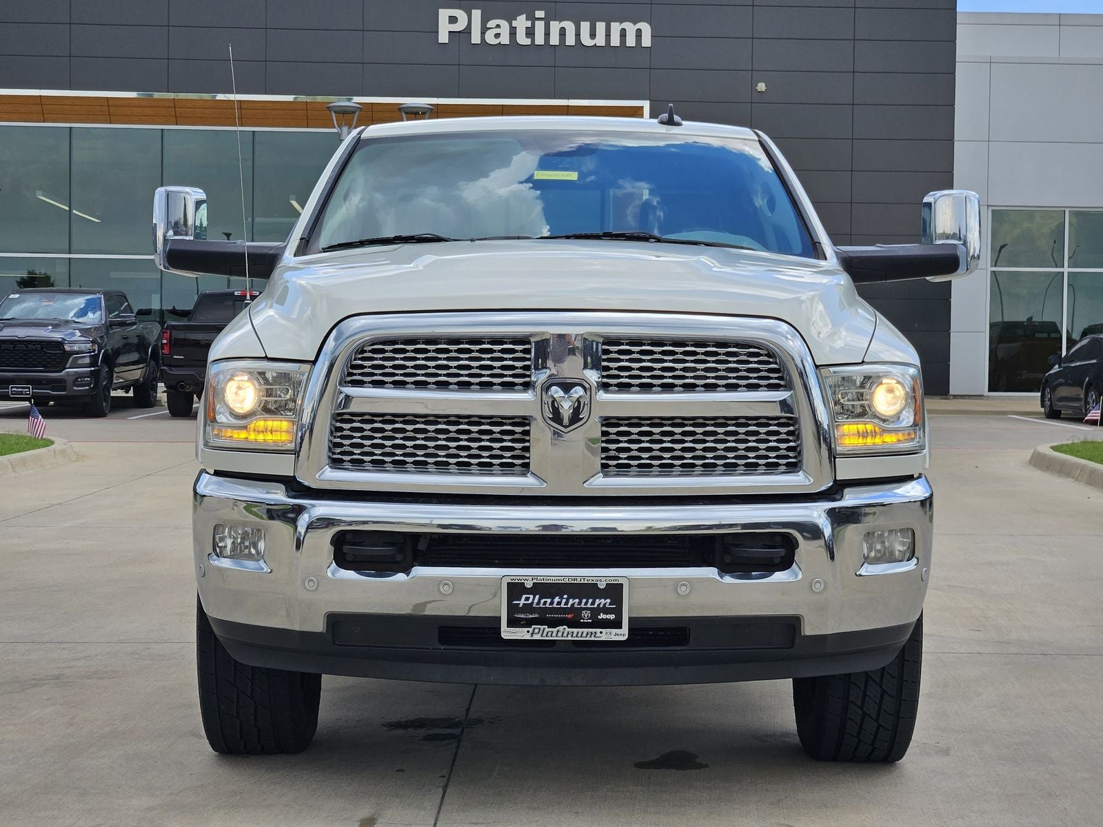 2017 RAM Ram 3500 Laramie Crew Cab 4x4 8' Box
