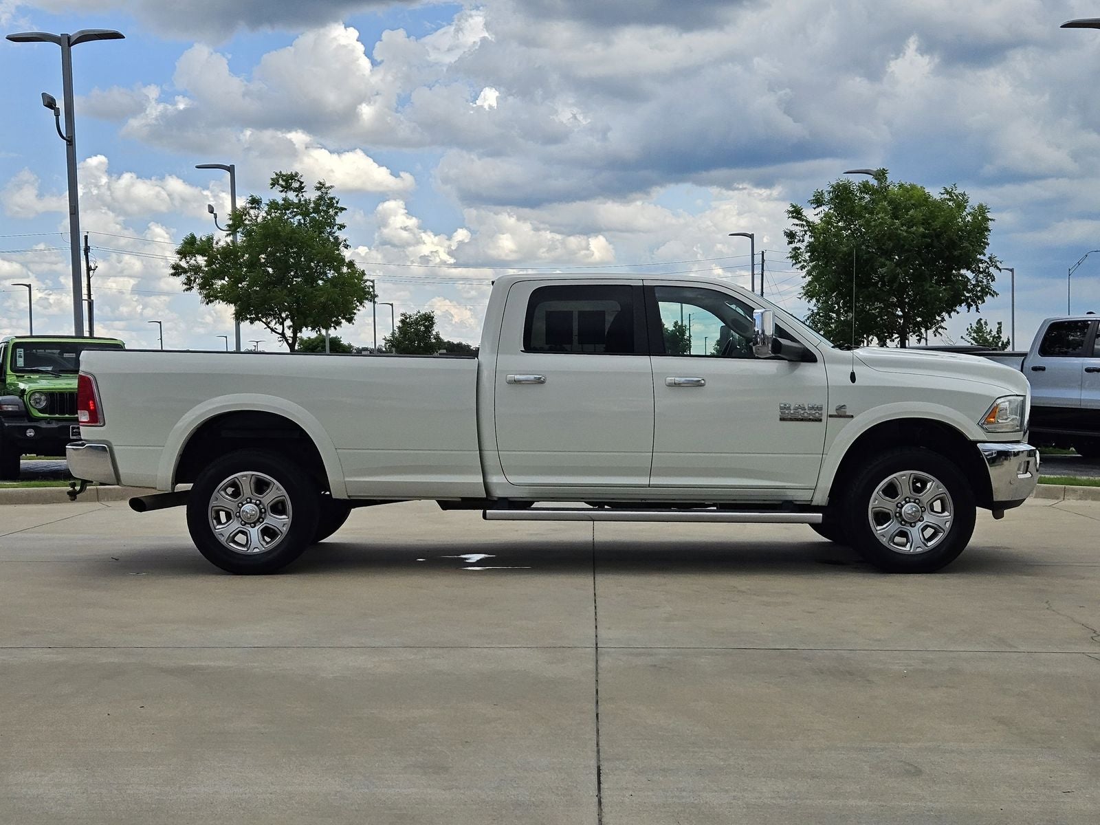 2017 RAM Ram 3500 Laramie Crew Cab 4x4 8' Box