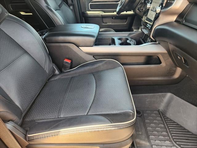 2024 RAM Ram 3500 Laramie Mega Cab 4x4 6'4' Box