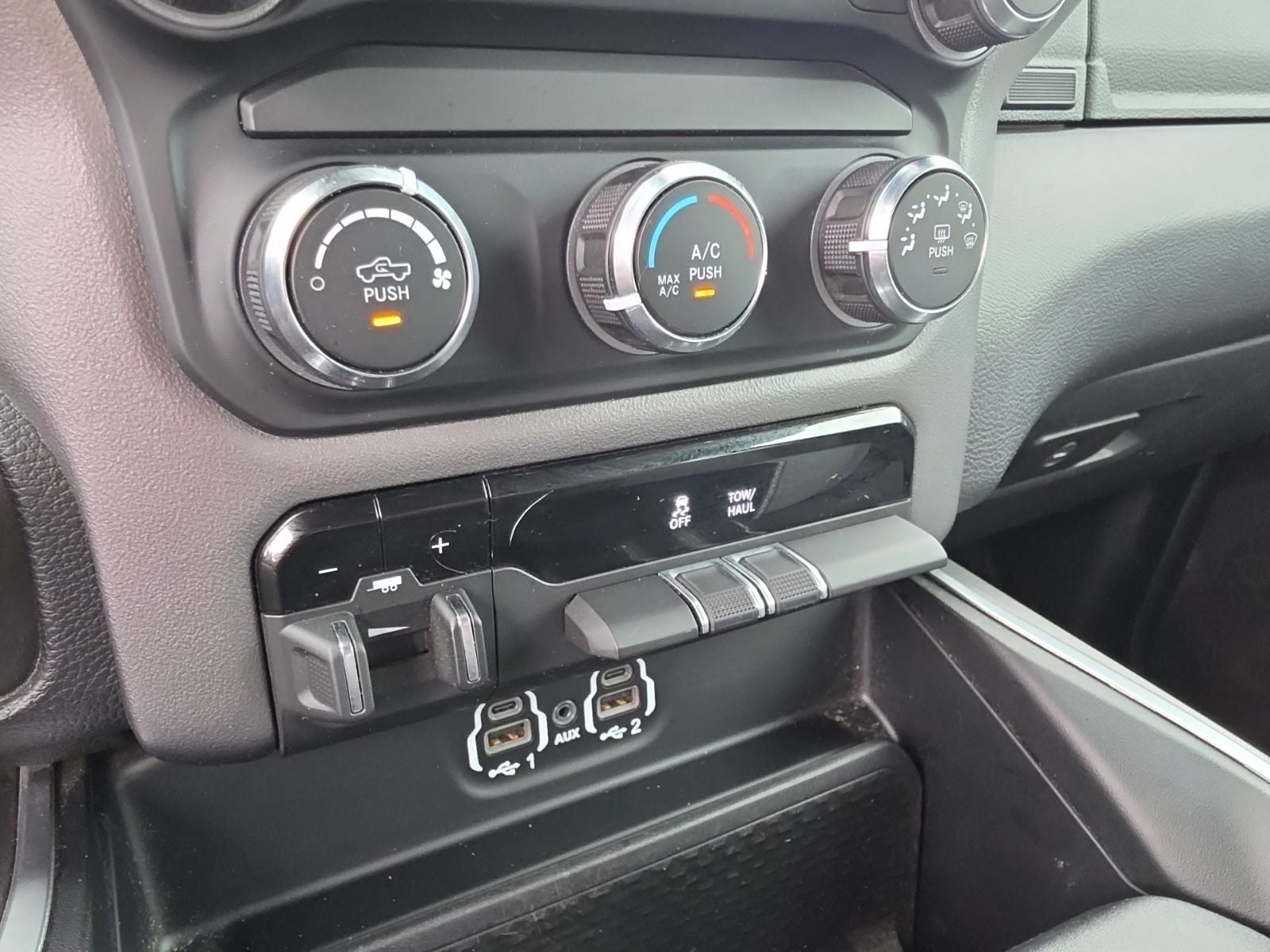 2024 RAM Ram 2500 Big Horn Crew Cab 4x4 6'4' Box
