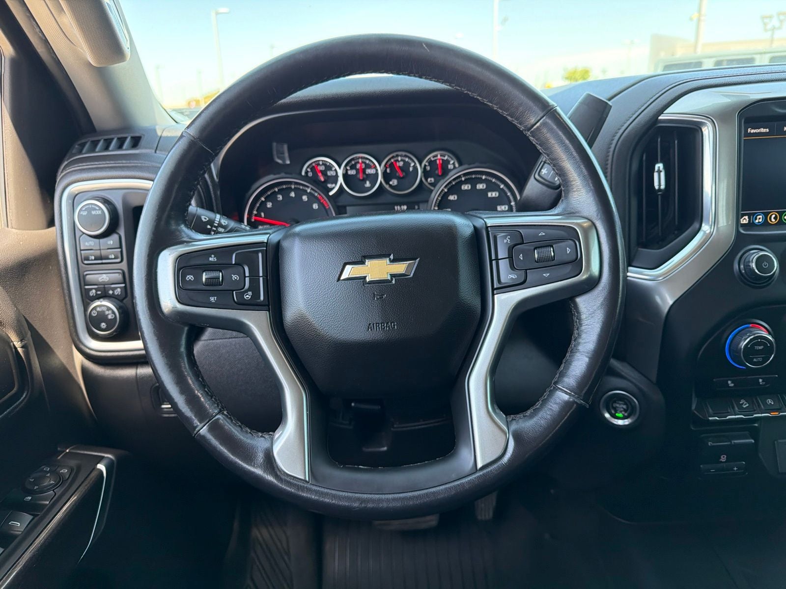2022 Chevrolet Silverado 1500 LTD 4WD Crew Cab Short Bed LT