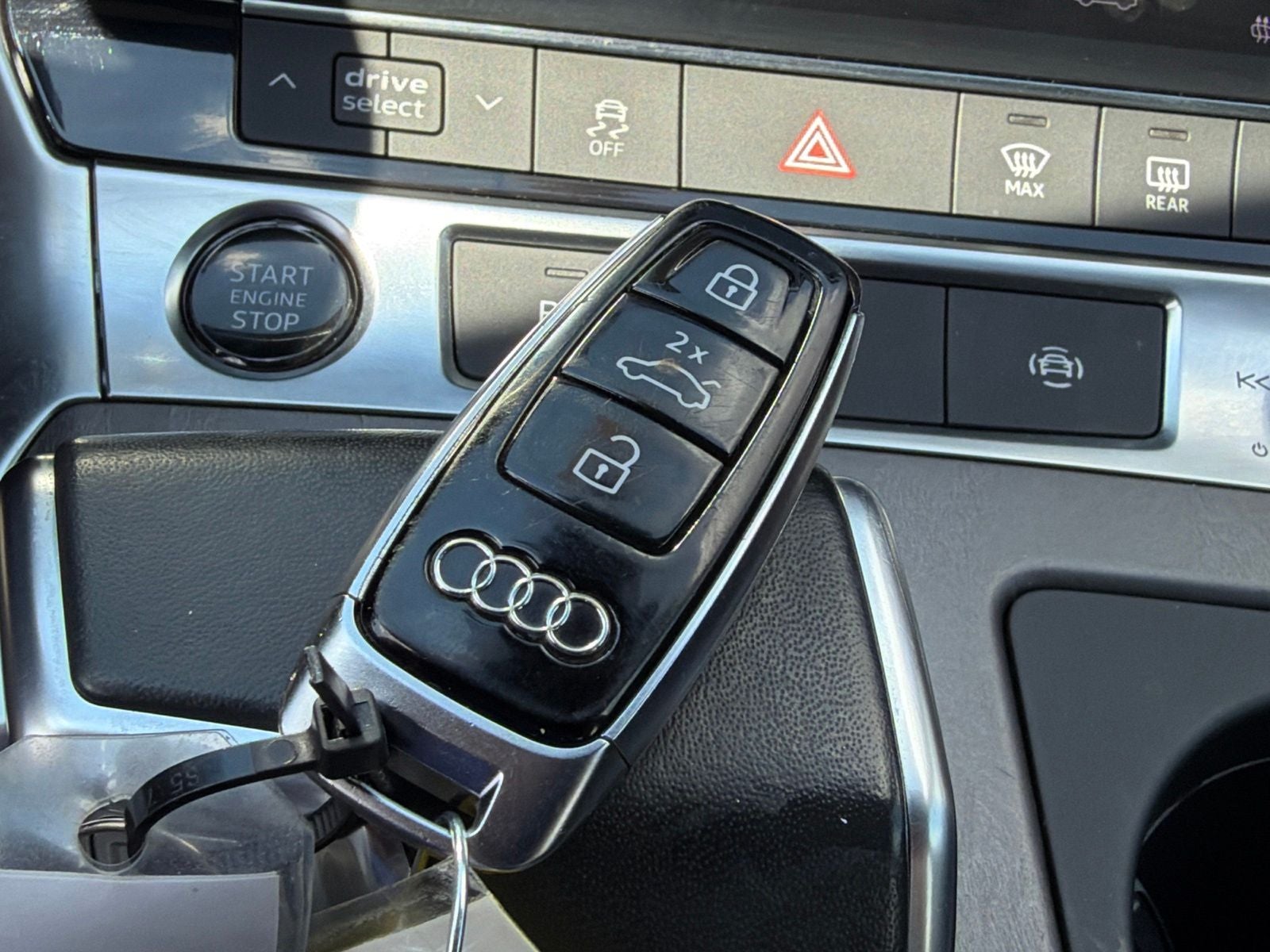 2024 Audi A6 Sedan Premium Plus 45 TFSI quattro S tronic