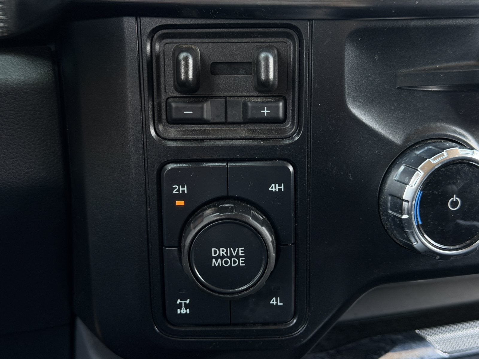 2025 Ford F-250SD F-250® Lariat®