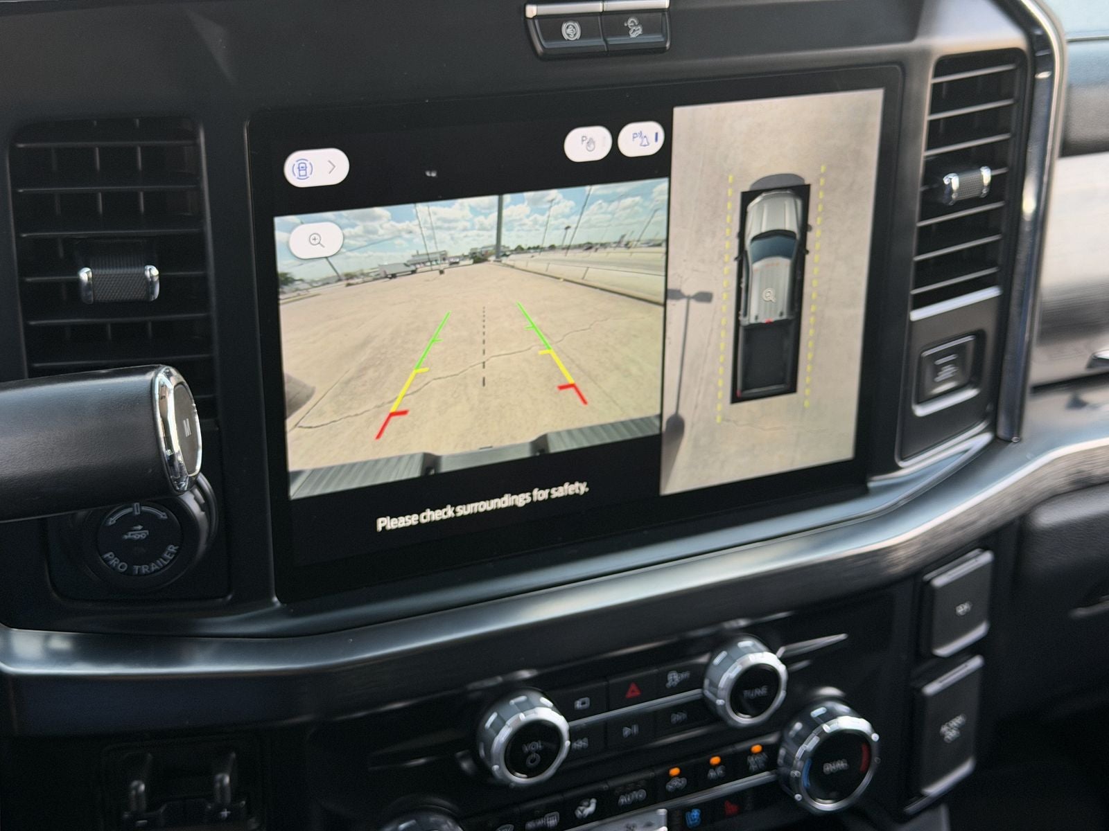 2025 Ford F-250SD F-250® Lariat®