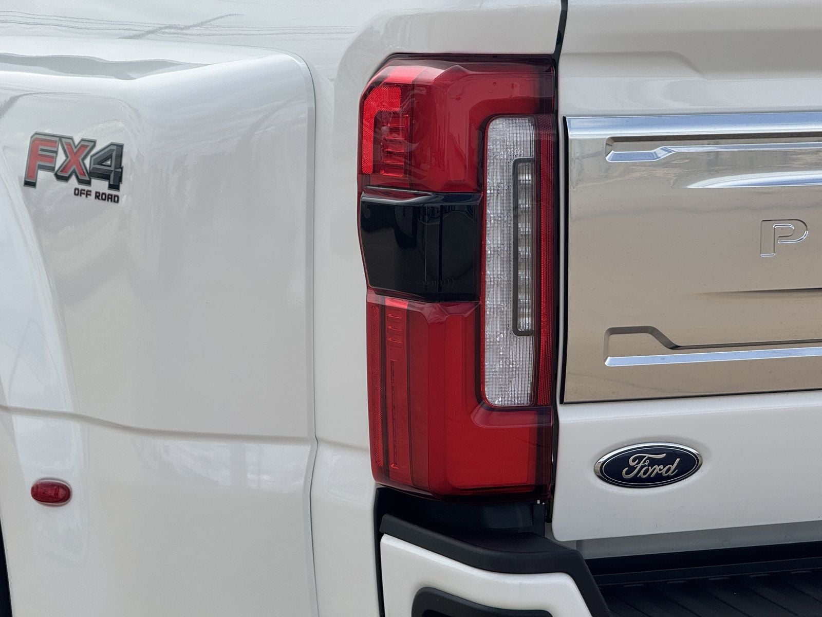 2024 Ford F-450SD Platinum DRW