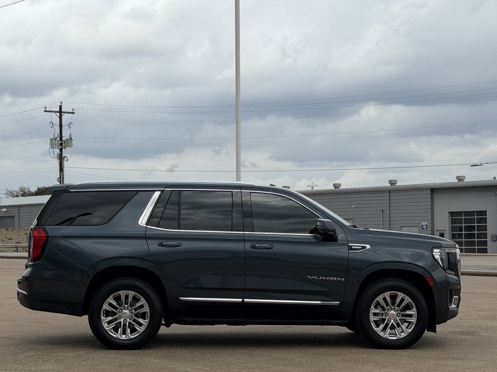 2021 GMC Yukon SLT