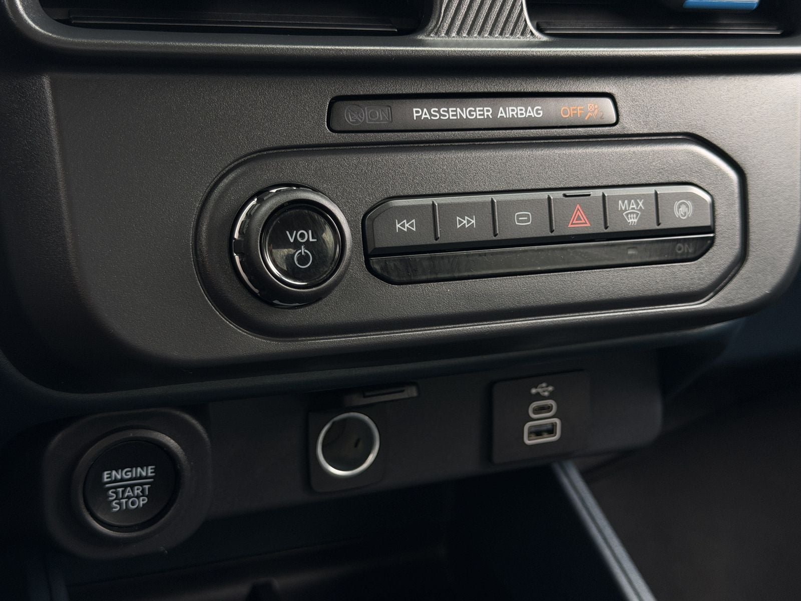 2025 Ford Maverick Lobo Standard