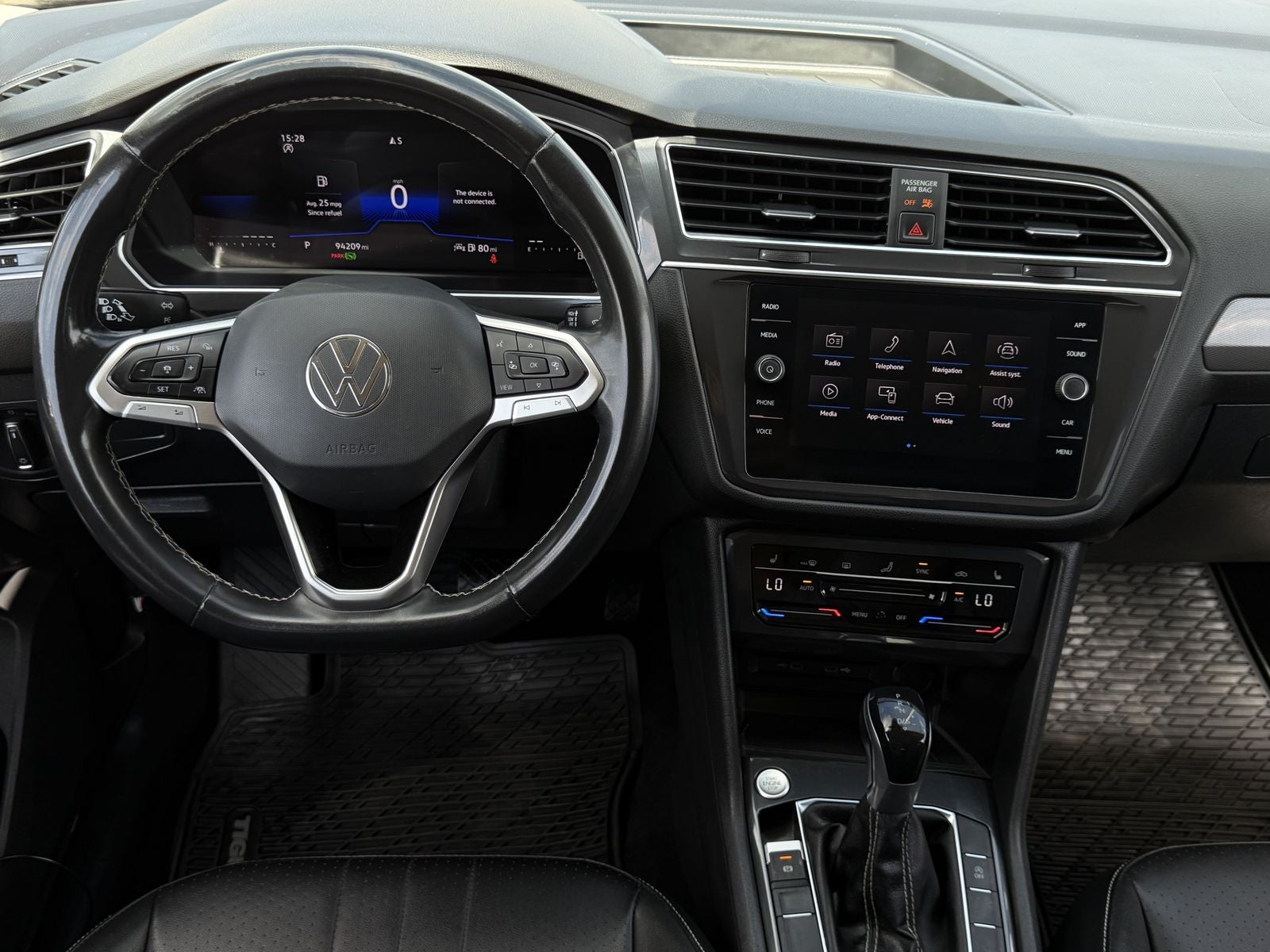 2023 Volkswagen Tiguan 2.0T SE