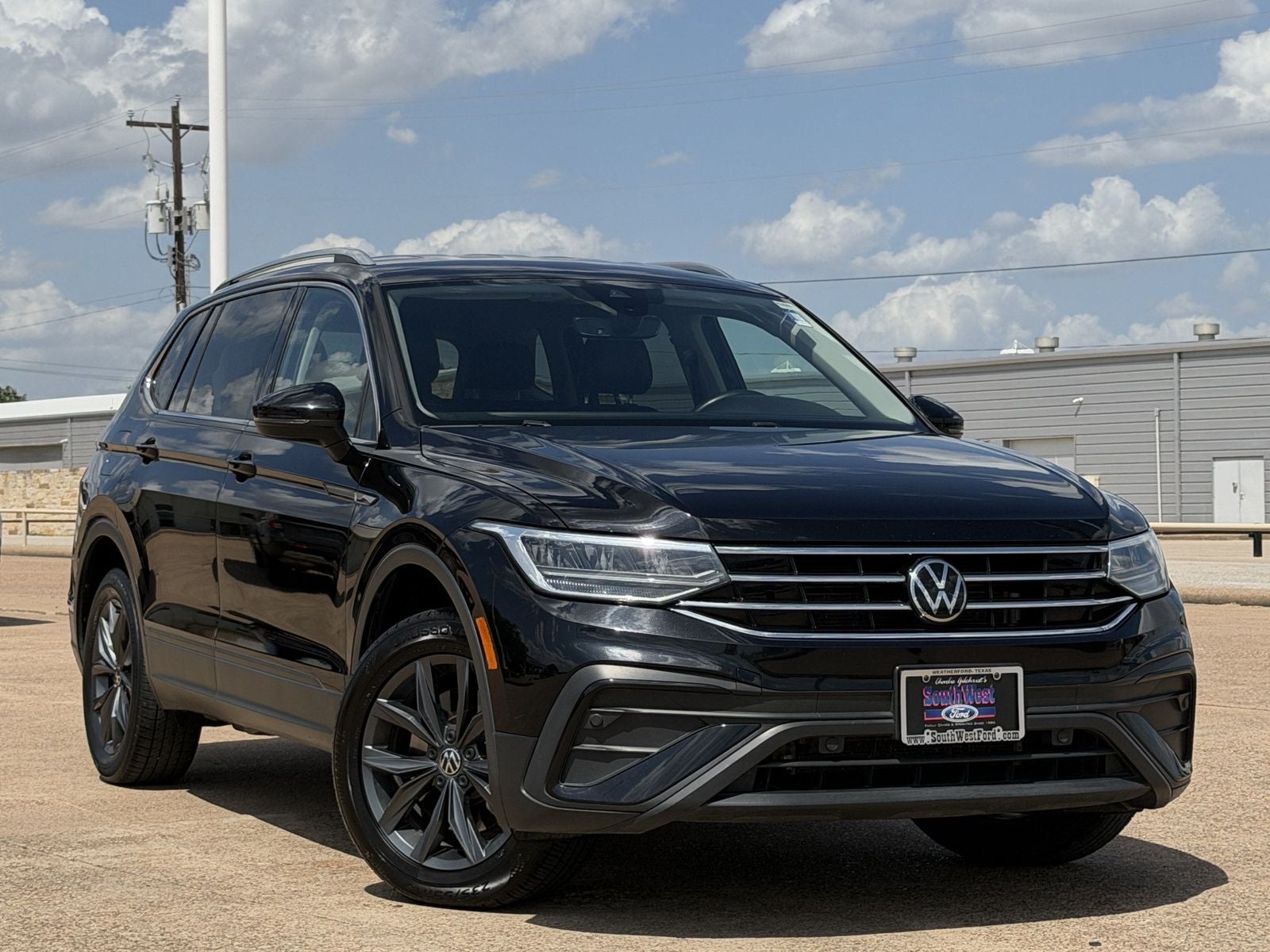 2023 Volkswagen Tiguan 2.0T SE