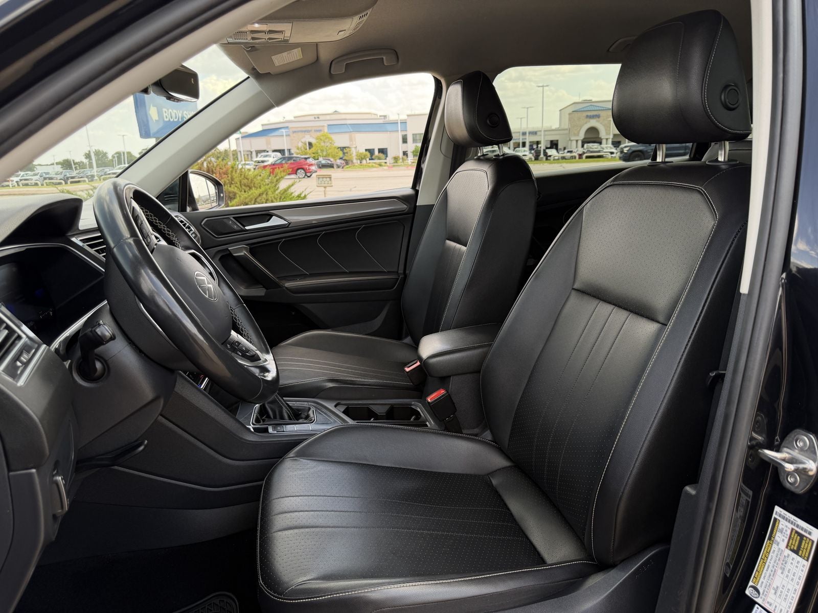 2023 Volkswagen Tiguan 2.0T SE