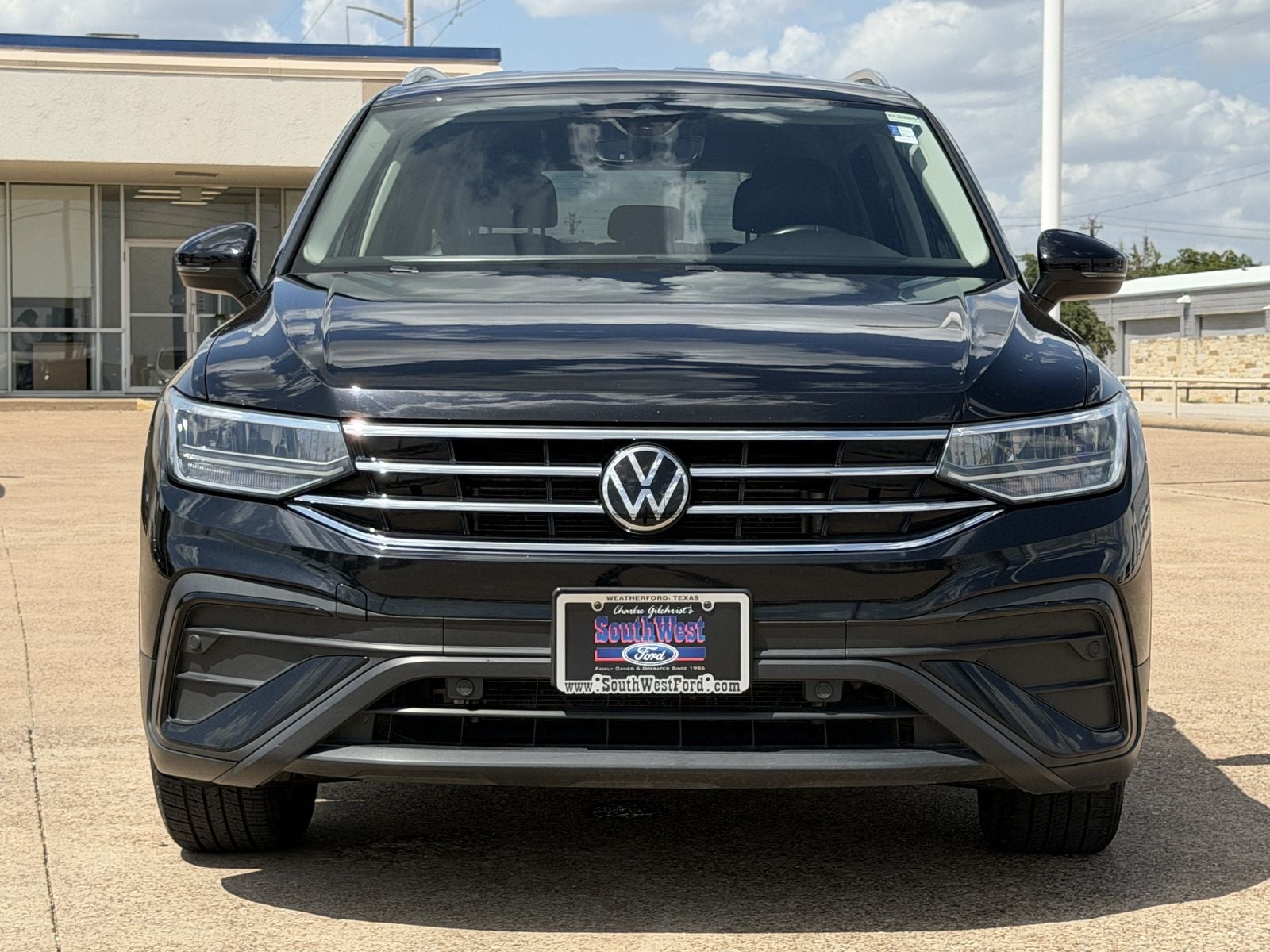 2023 Volkswagen Tiguan 2.0T SE