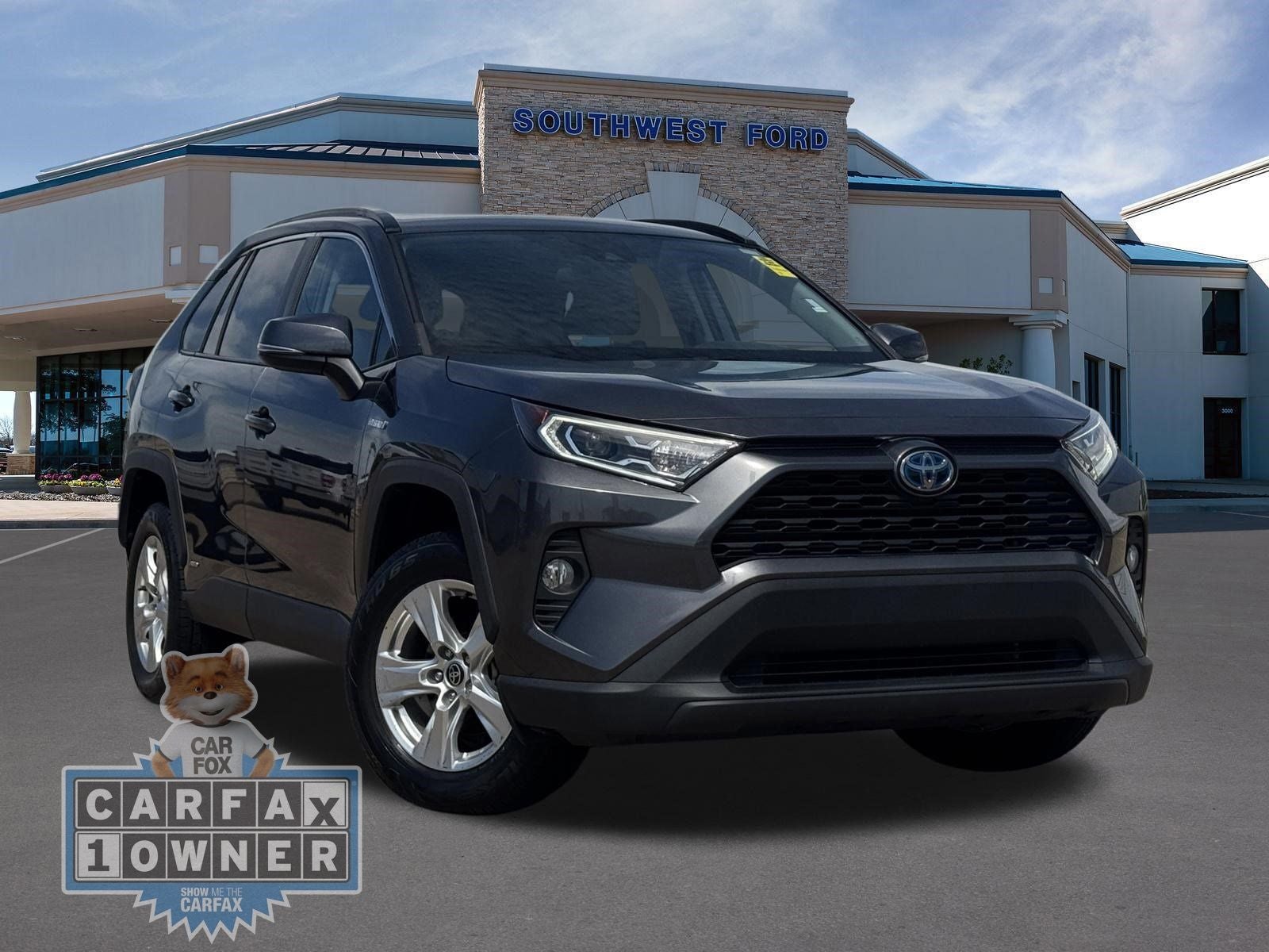 2021 Toyota RAV4 Hybrid XLE