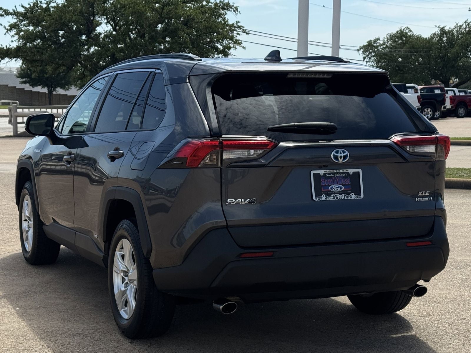 2021 Toyota RAV4 Hybrid XLE