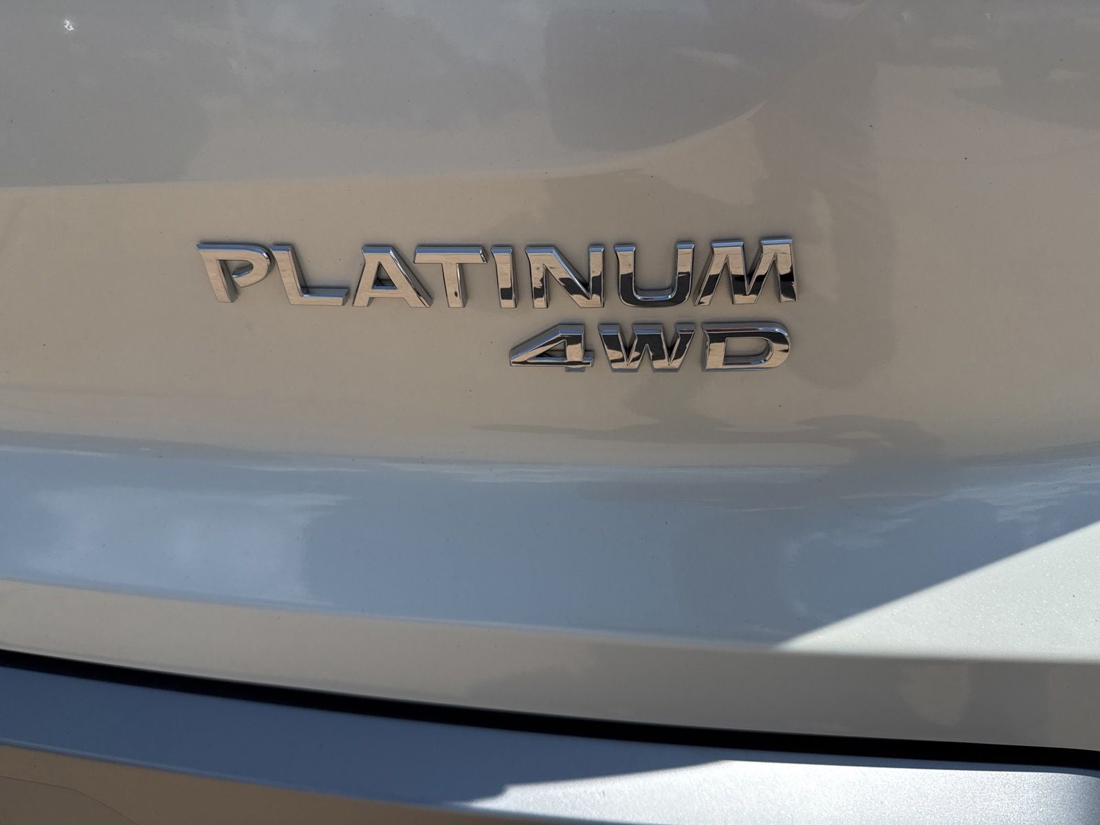 2024 Nissan Pathfinder Platinum