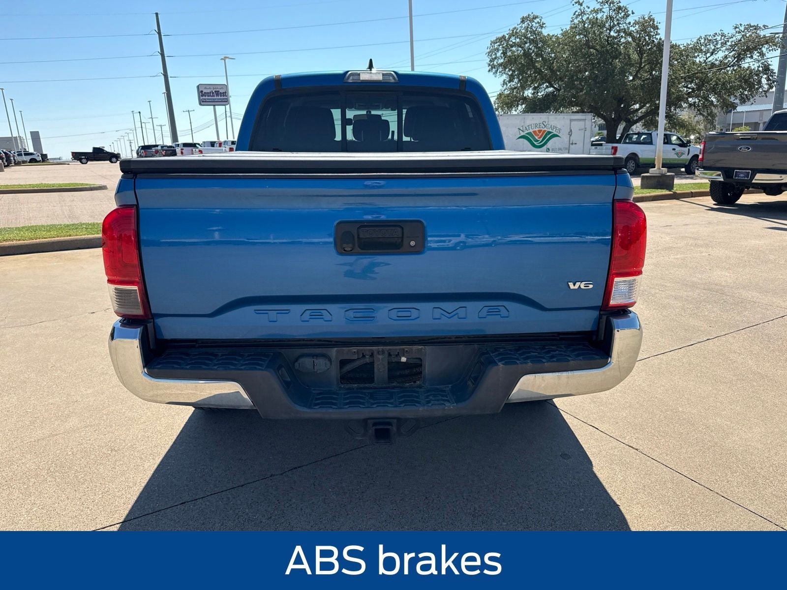 2016 Toyota Tacoma SR5