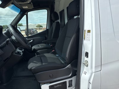 2025 Mercedes-Benz Sprinter 2500 Cargo 144 WB