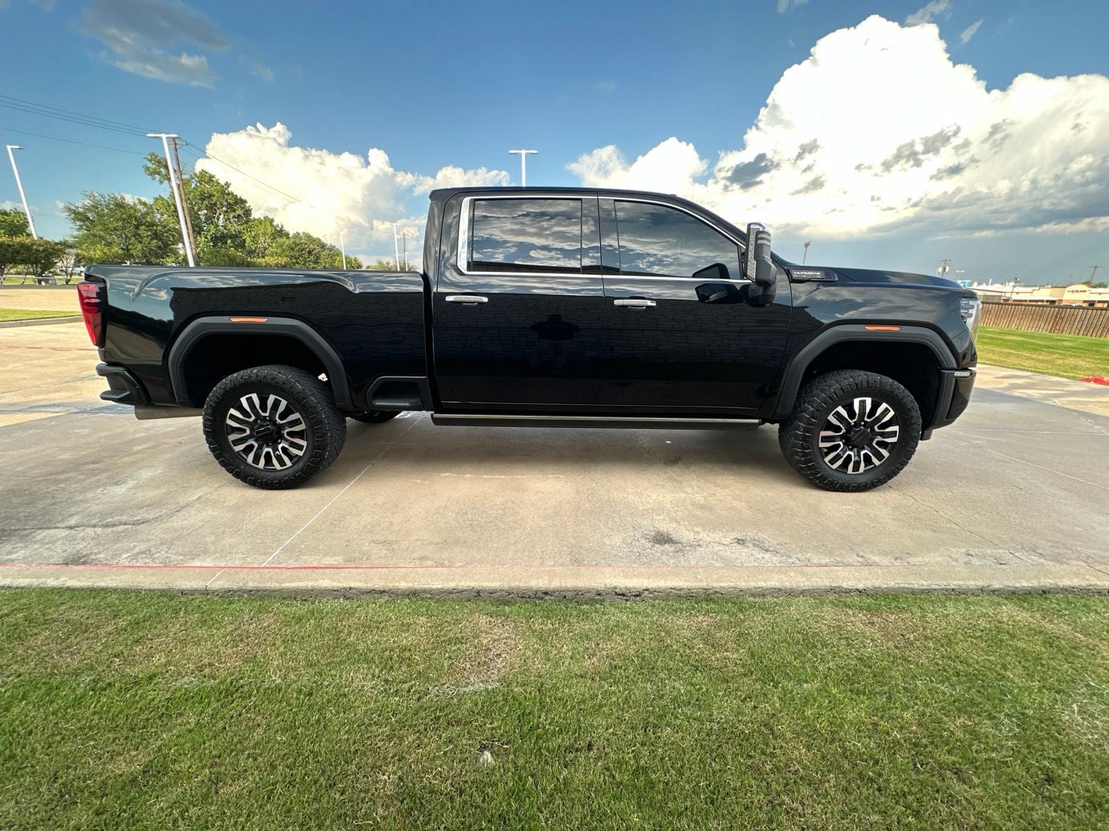 2024 GMC Sierra 2500HD Denali Ultimate
